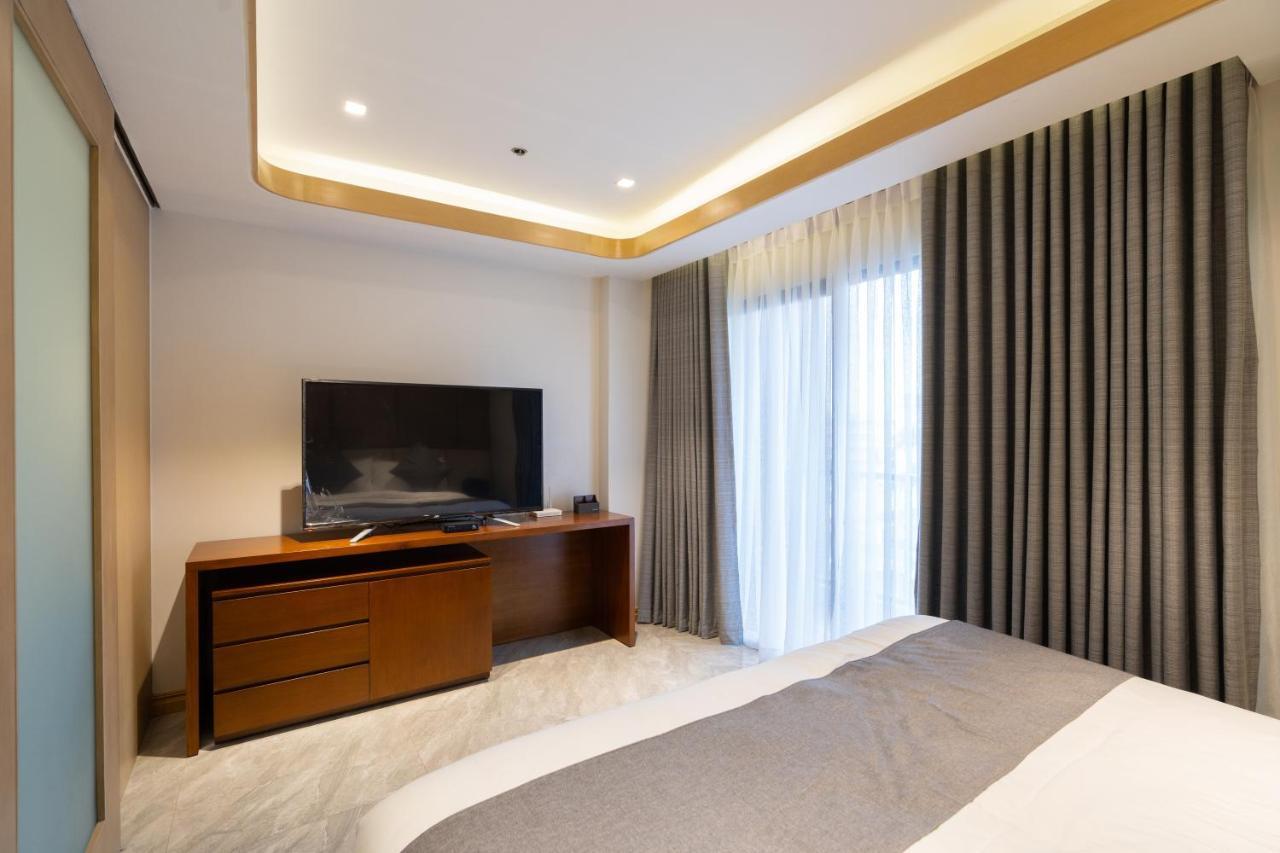 One Euphoria Luxe Hotel Angeles Exteriör bild